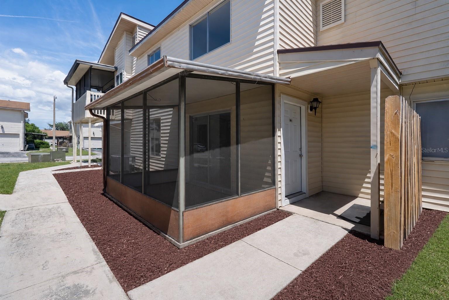 1016 SPRING MEADOW DR #12