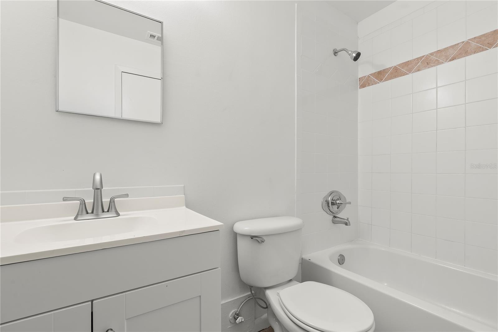 1016 Spring Meadow Dr #12 Property Photo 9