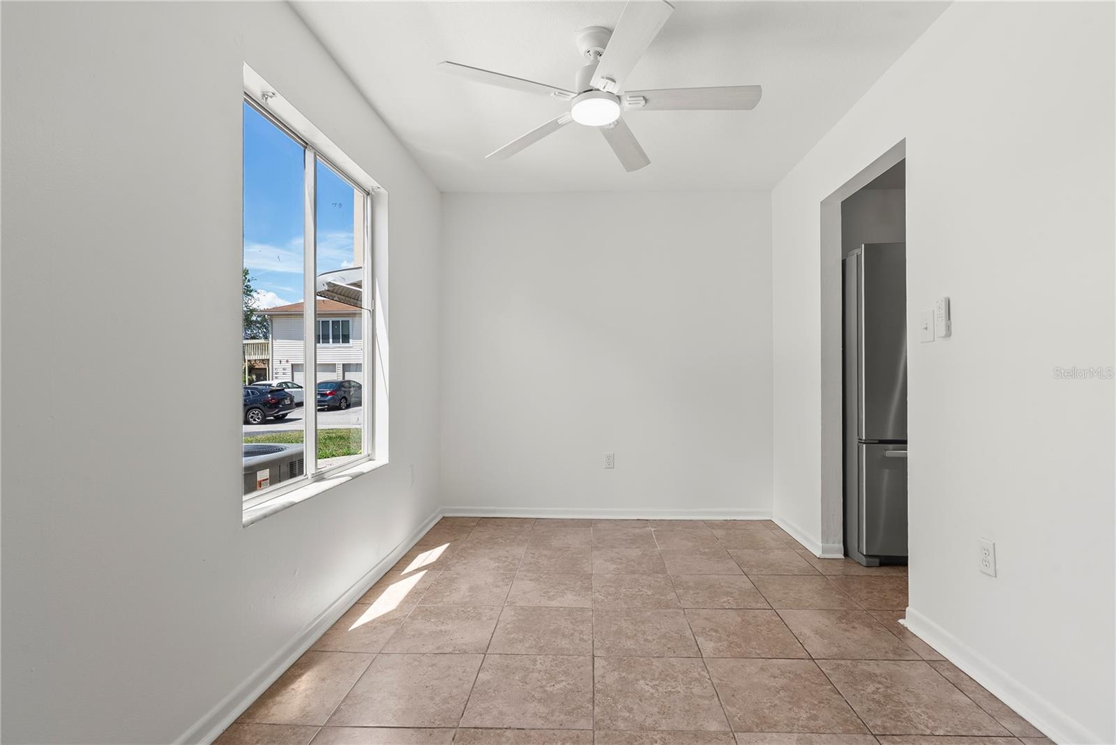 1016 Spring Meadow Dr #12 Property Photo 18