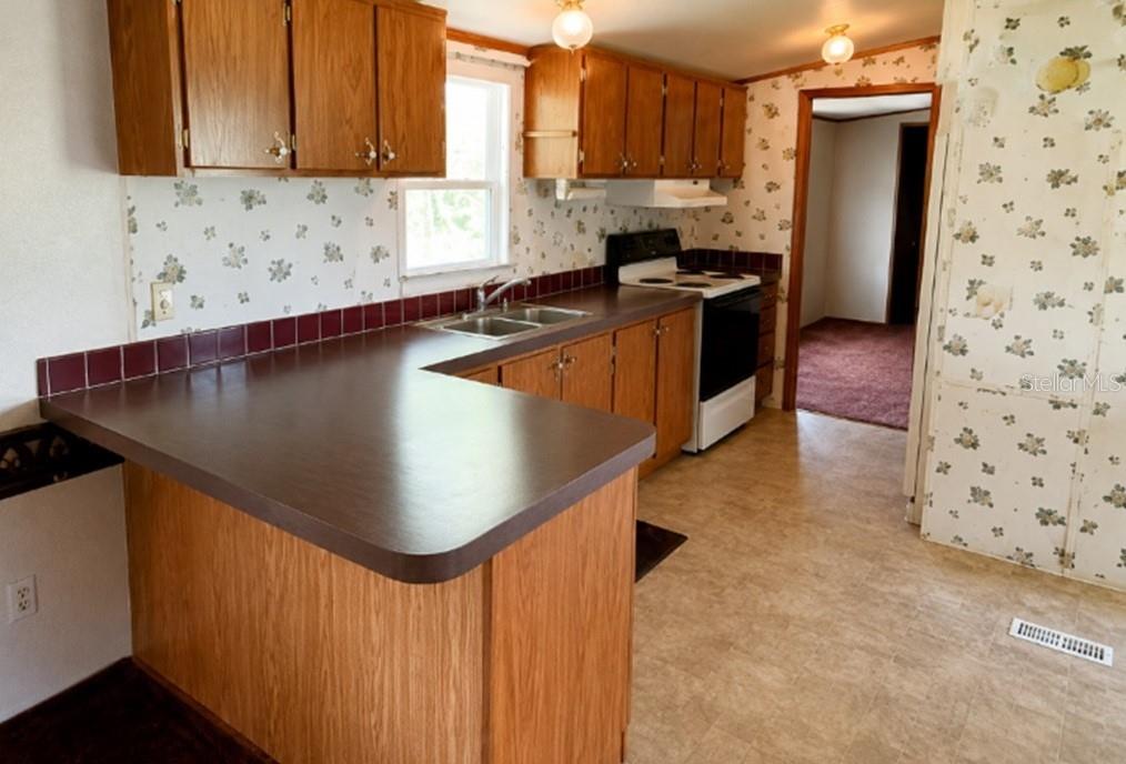 1142 Sw Jim Clark Rd Property Photo 2