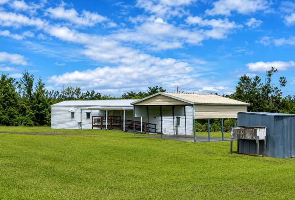 1142 Sw Jim Clark Rd Property Photo 12