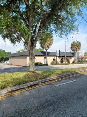 1302 N Main St Property Photo 1
