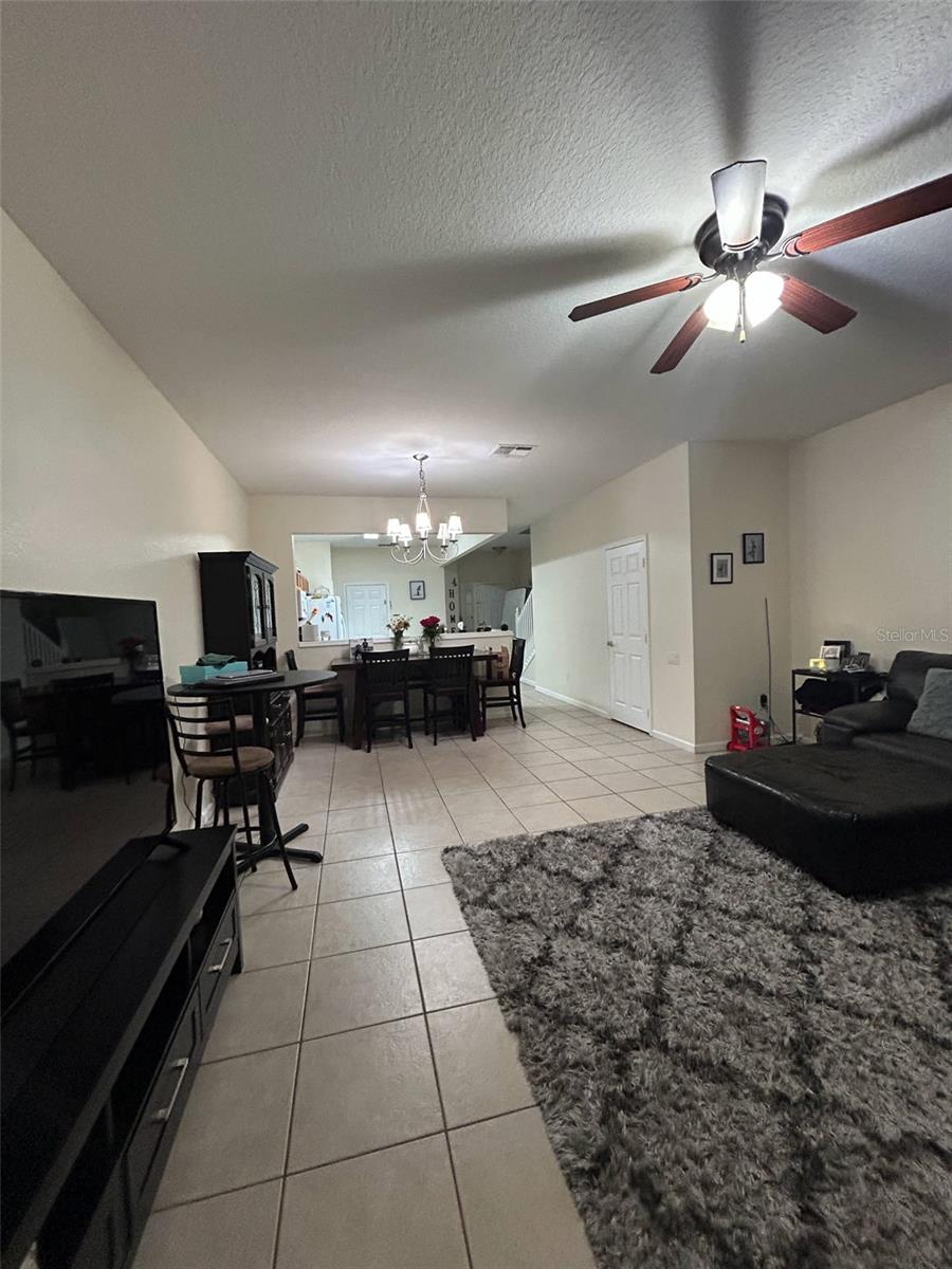 1121 Seton Hall Ct Property Photo 9