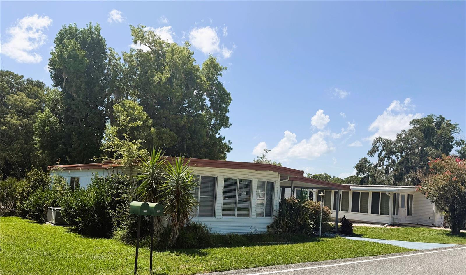 203 Aspen Cir Property Photo 2