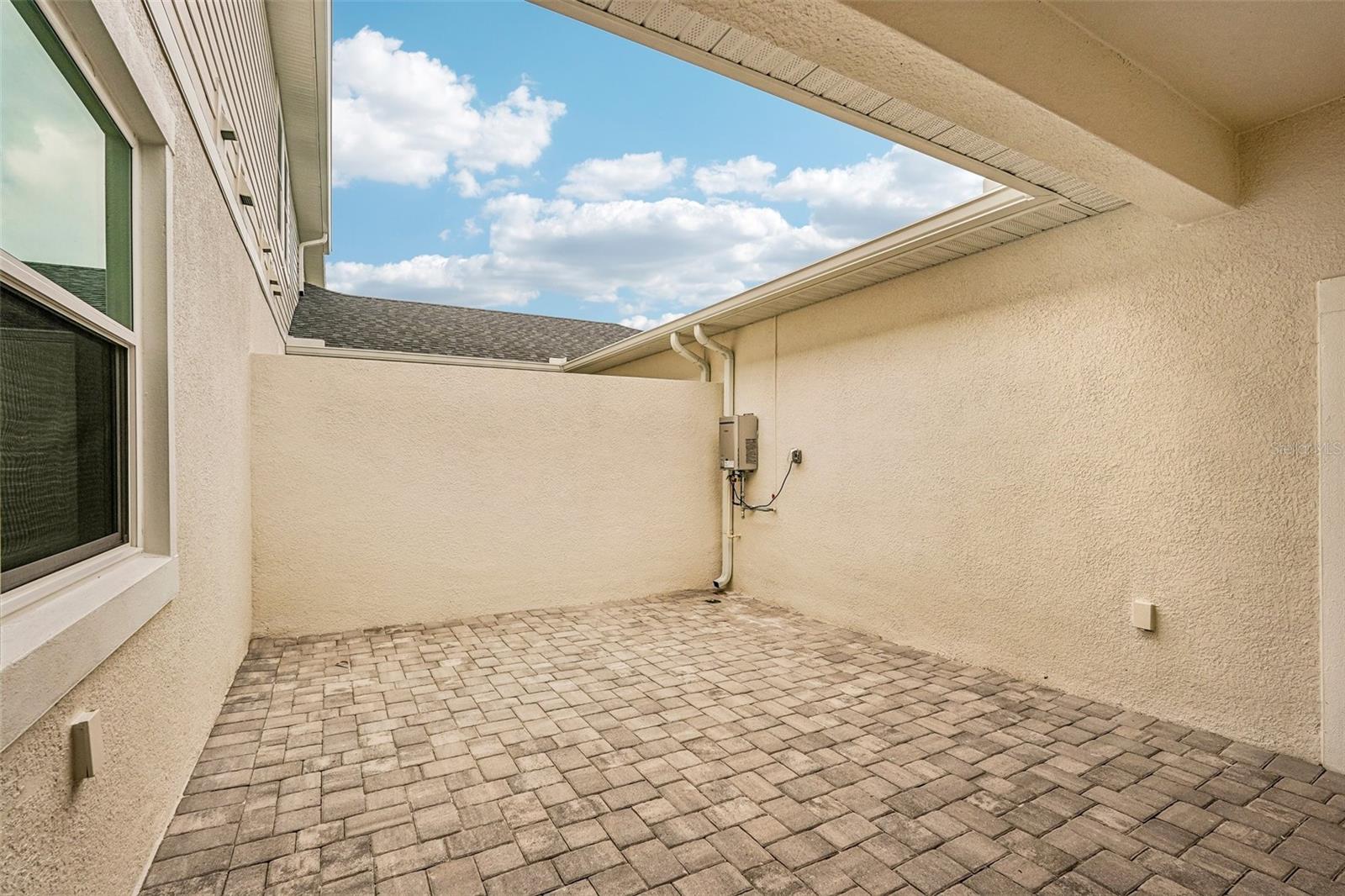 4426 Sunset Garden St Property Photo 2
