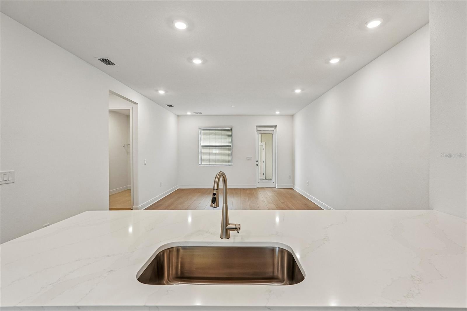 4426 Sunset Garden St Property Photo 8