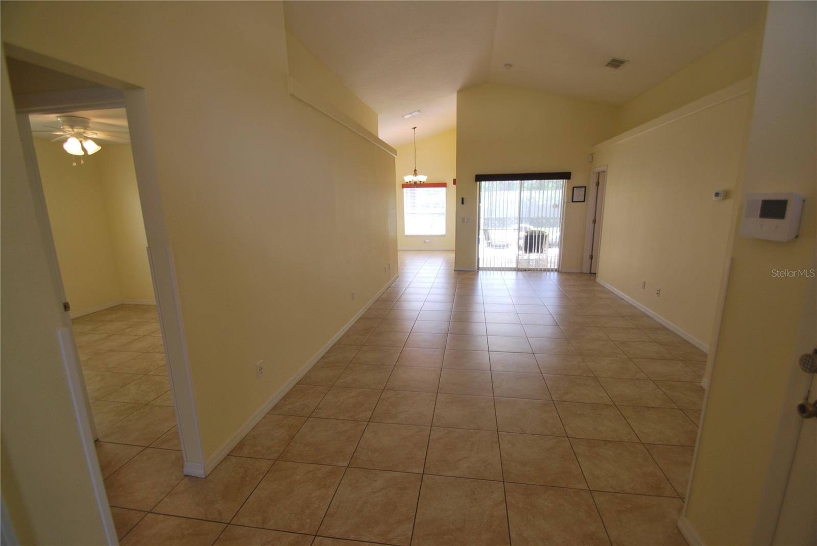 217 Robin Rd Property Photo 5