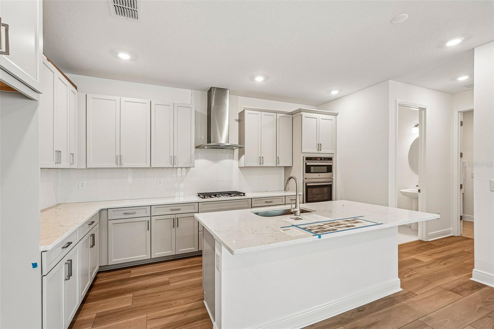 4422 Sunset Garden St Property Photo 6