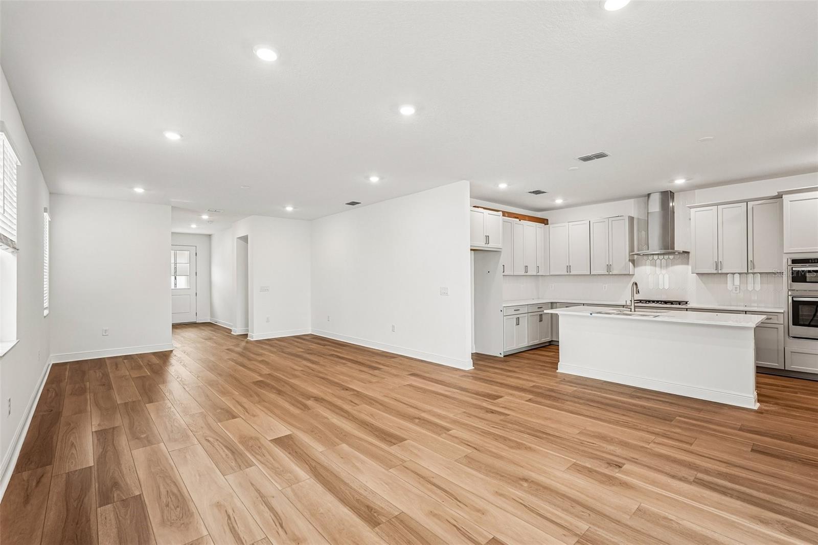 4422 Sunset Garden St Property Photo 7