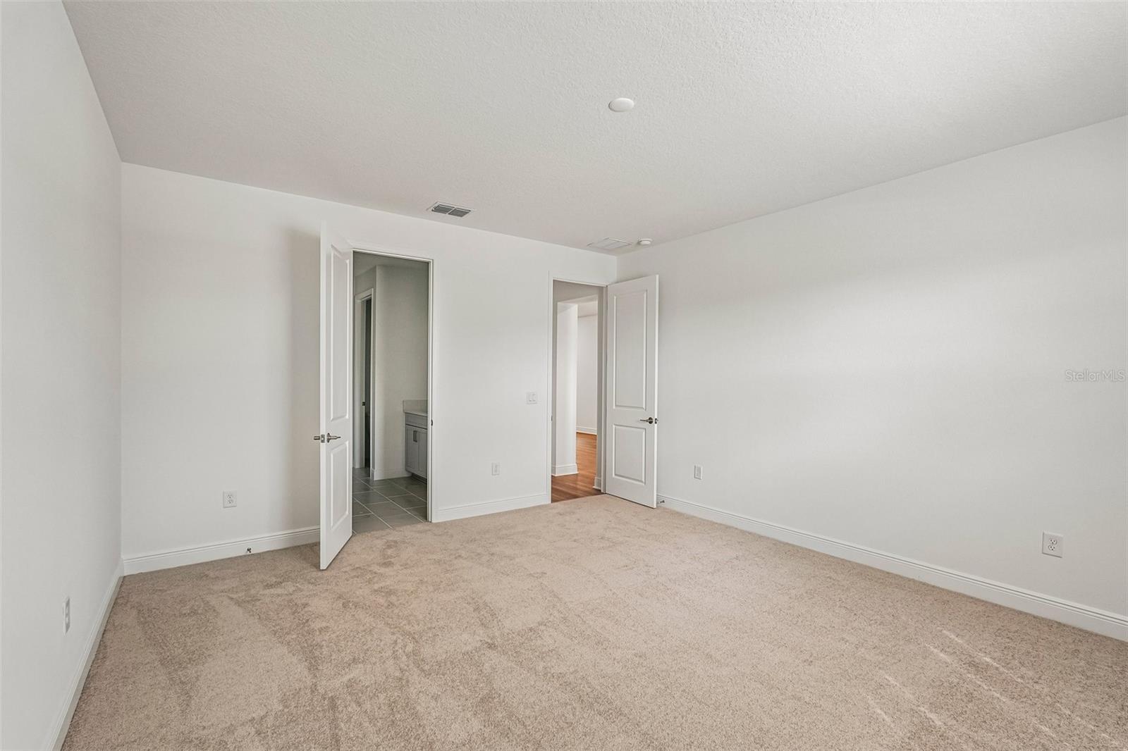 4422 Sunset Garden St Property Photo 13