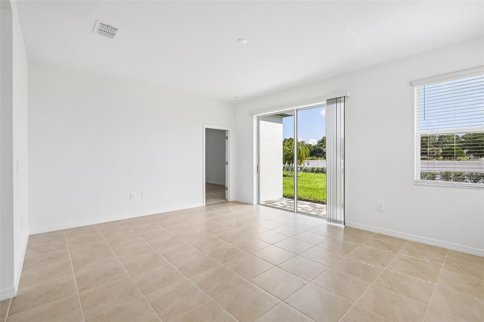 4520 Outhaul Run Property Photo 11