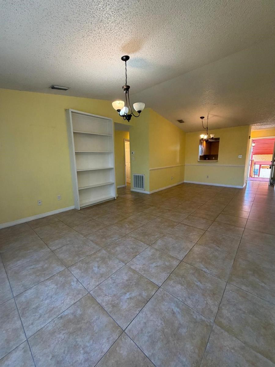 2975 S Fern Creek Ave #2975 Property Photo 4