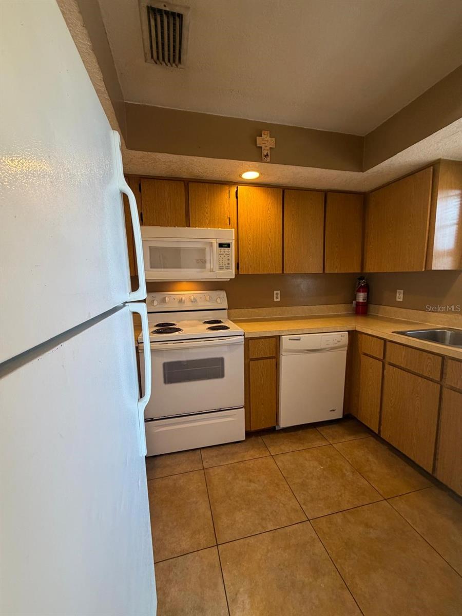 2975 S Fern Creek Ave #2975 Property Photo 6