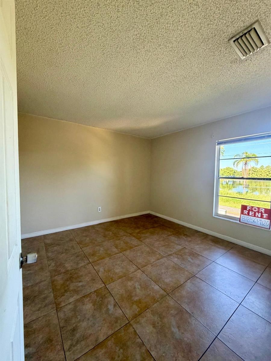 2975 S Fern Creek Ave #2975 Property Photo 12