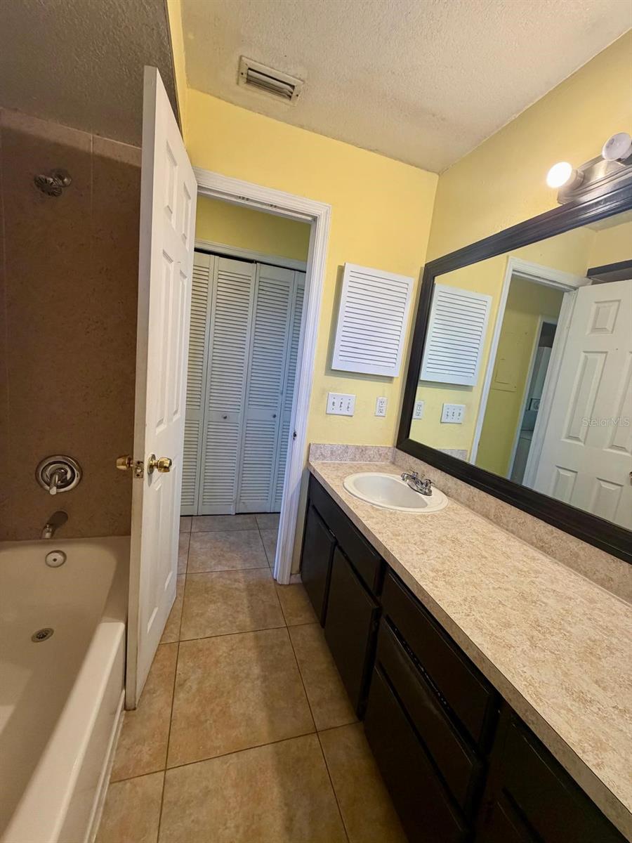 2975 S Fern Creek Ave #2975 Property Photo 16