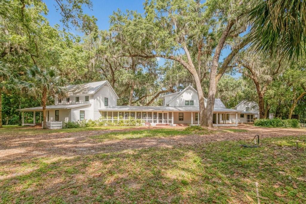 R4911707 Property Photo 2