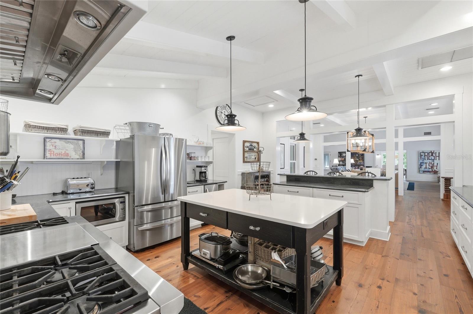 R4911707 Property Photo 22