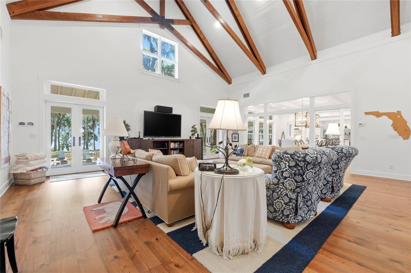 R4911707 Property Photo 28