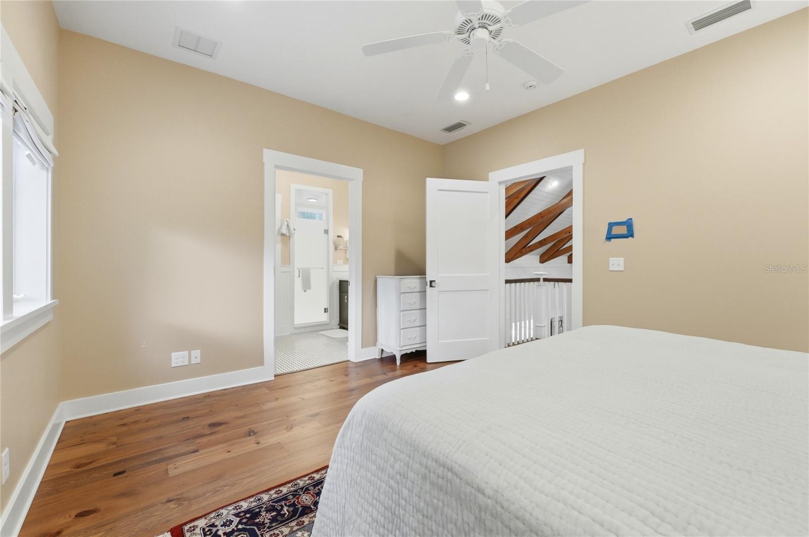 R4911707 Property Photo 34