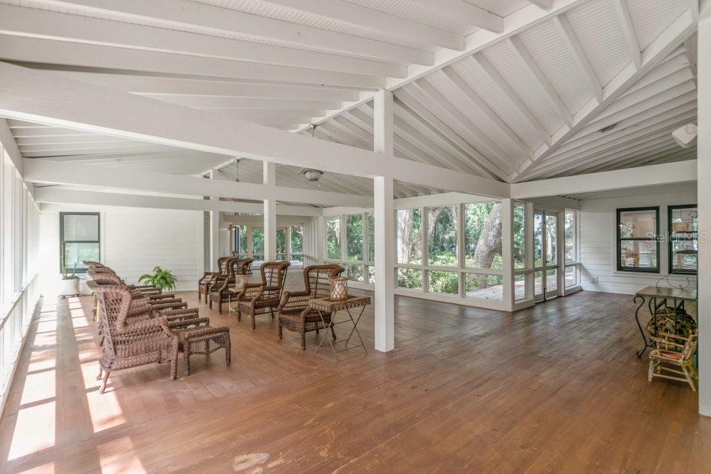 R4911707 Property Photo 42