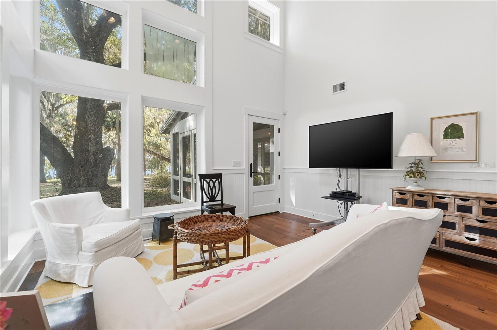 R4911707 Property Photo 45