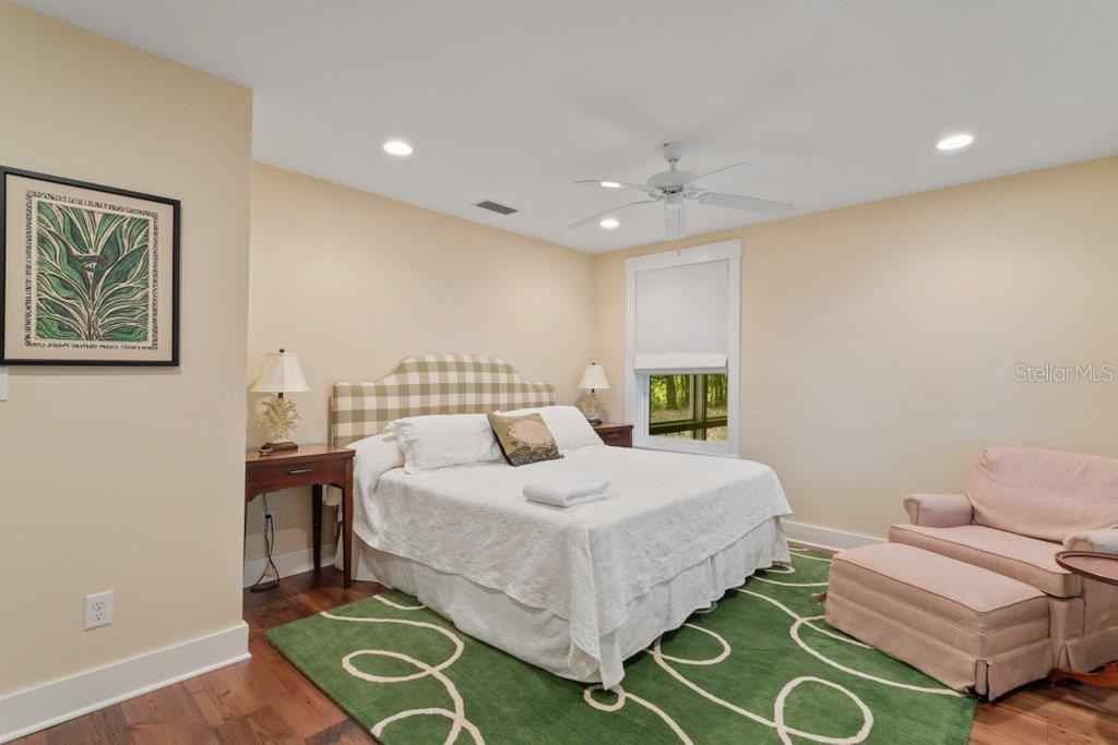 R4911707 Property Photo 59