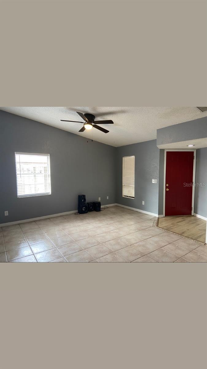 4604 Fern Pine Dr Property Photo 2