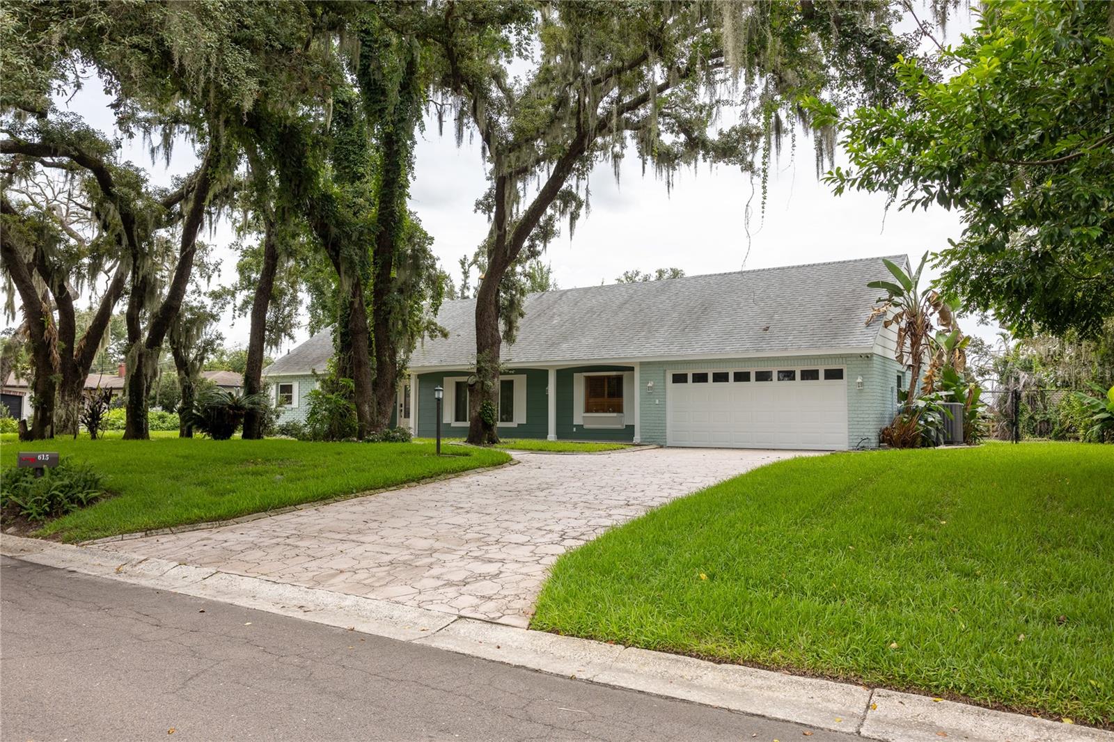 615 Valle Vista Dr Property Photo 1