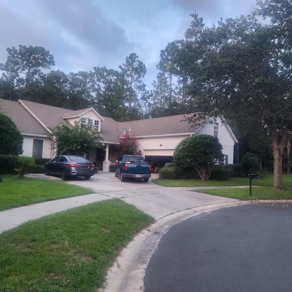 523 Ridgeway Blvd Property Photo