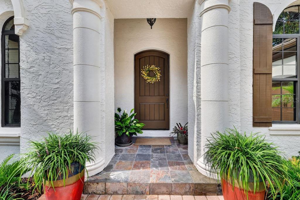 9620 San Fernando Ct Property Photo 7