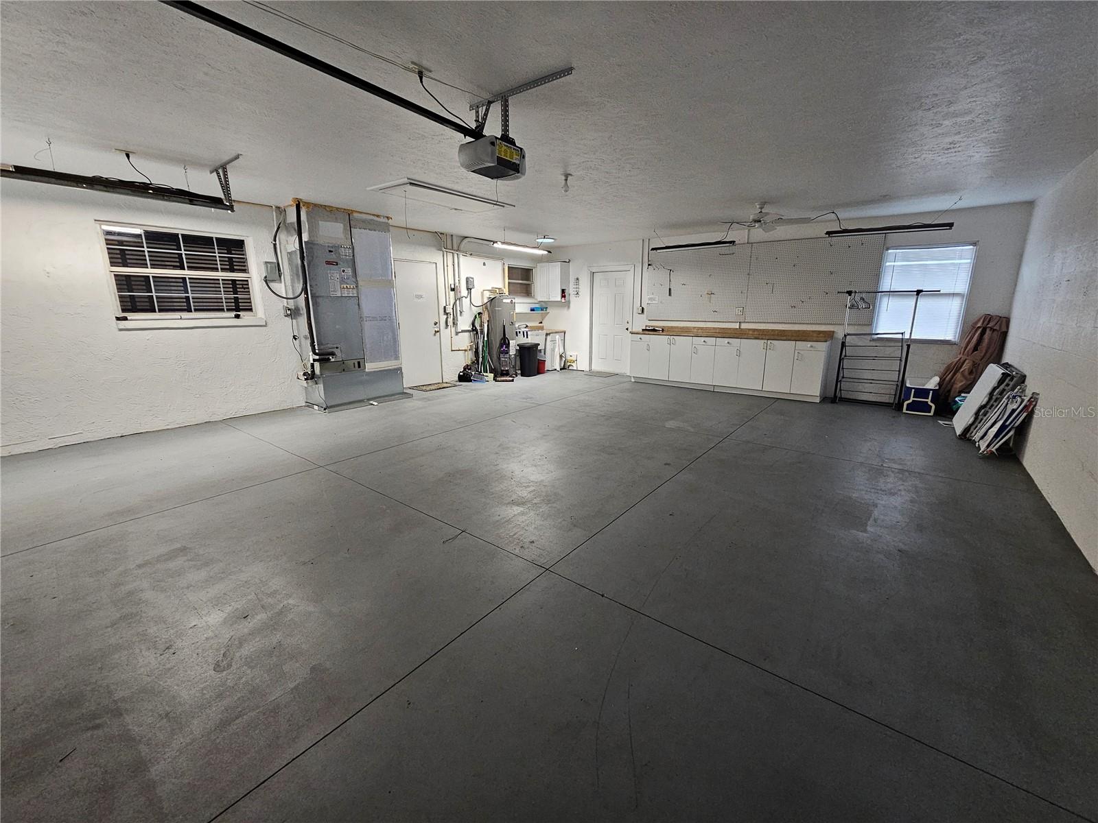 2130 Pinehurst St Property Photo 23