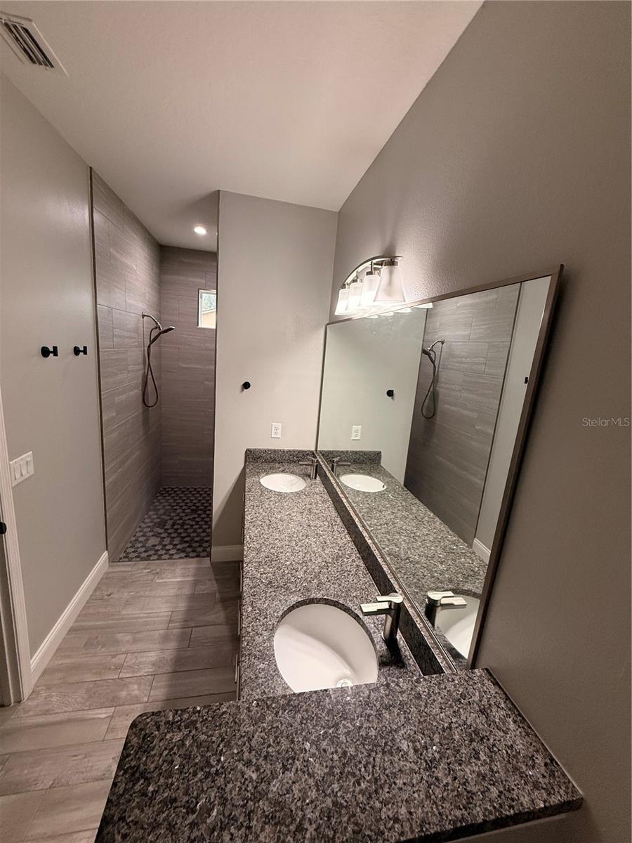 20627 Majestic St Property Photo 10