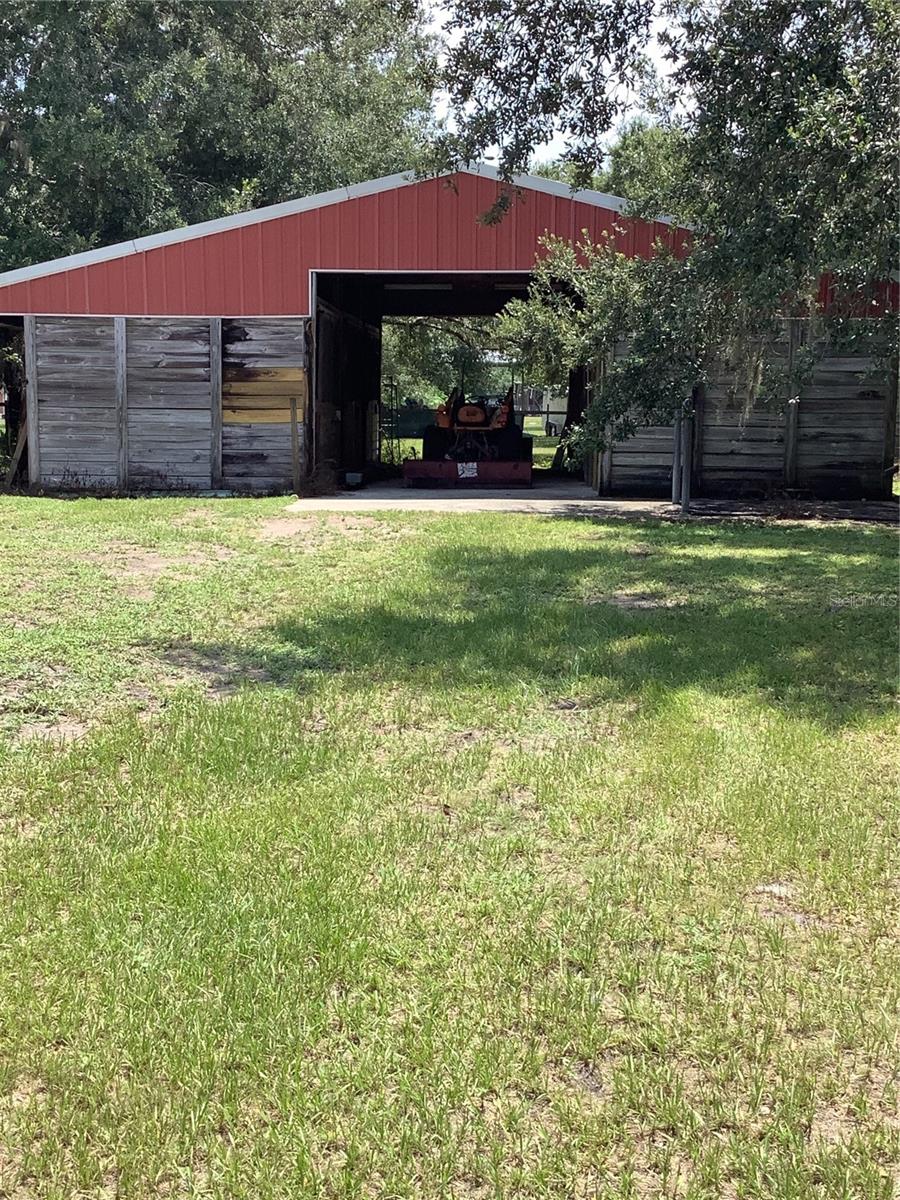 3845 Chaplain Rd Property Photo 4