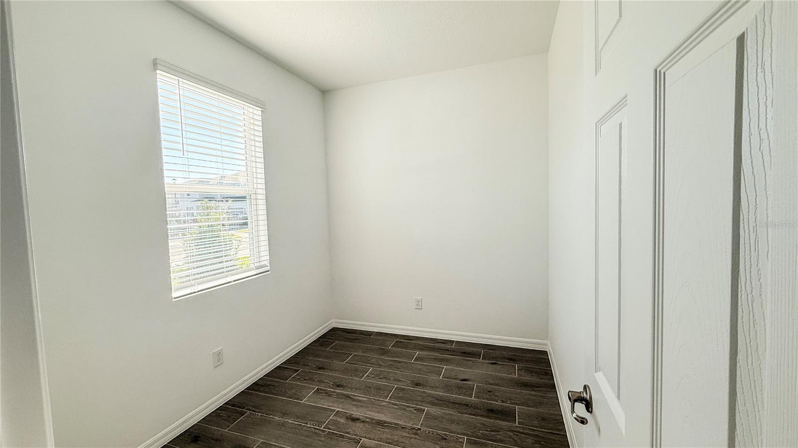 1816 Columbus Path St Property Photo 5