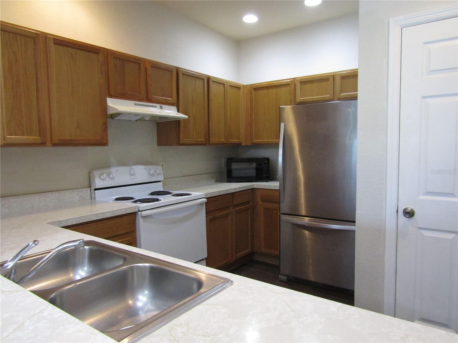 3108 Wentworth Ln Property Photo 3
