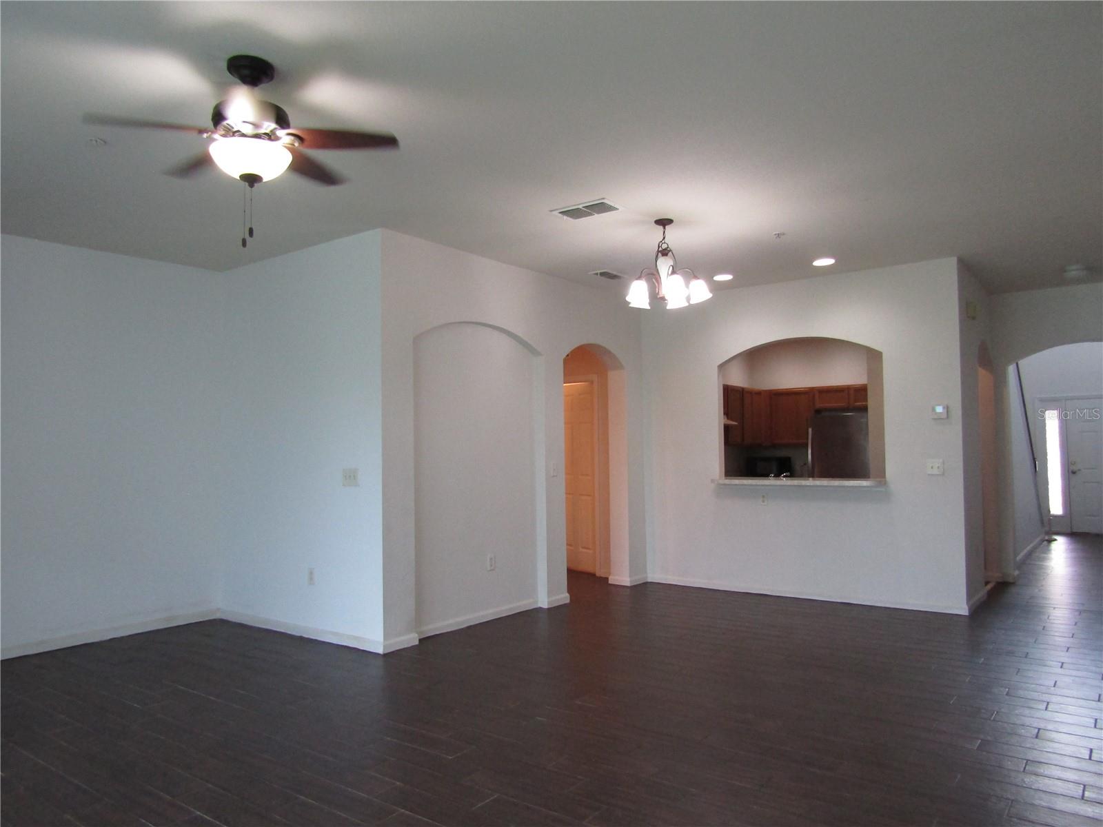 3108 Wentworth Ln Property Photo 6