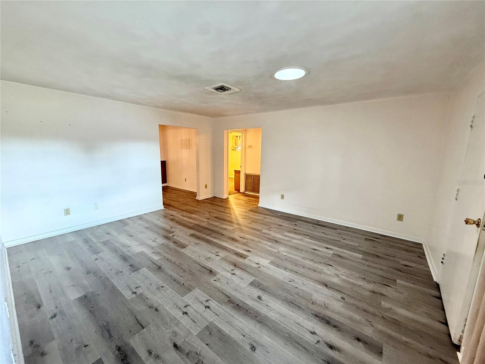 4332 Blonigen Ave Property Photo 11