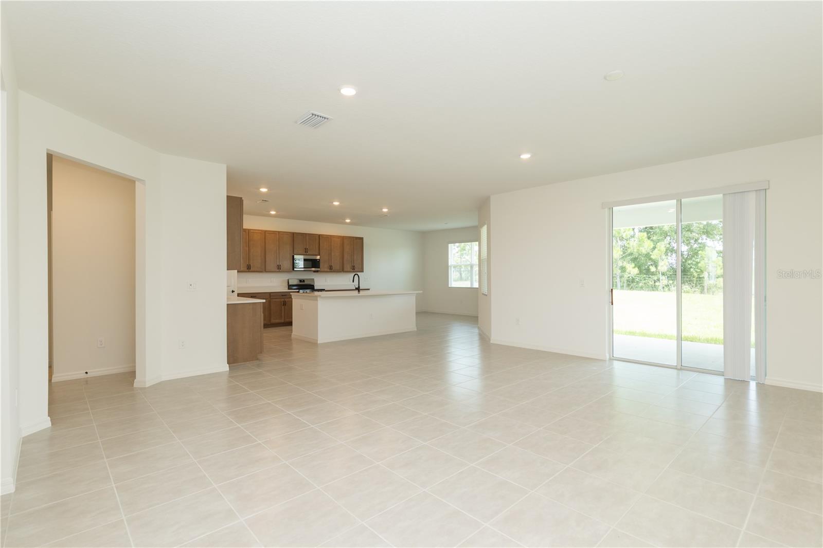 3108 Evelyn Ln Property Photo 3