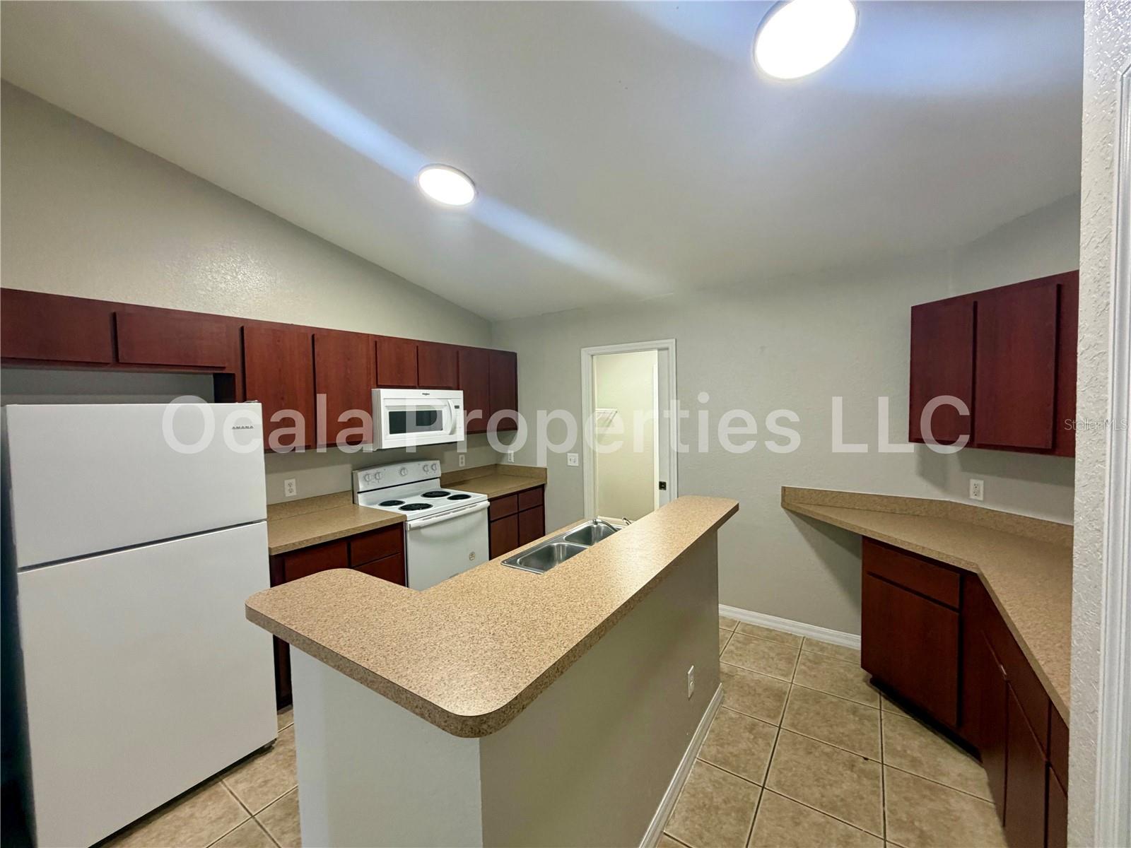 1 Olive Ln Property Photo 8