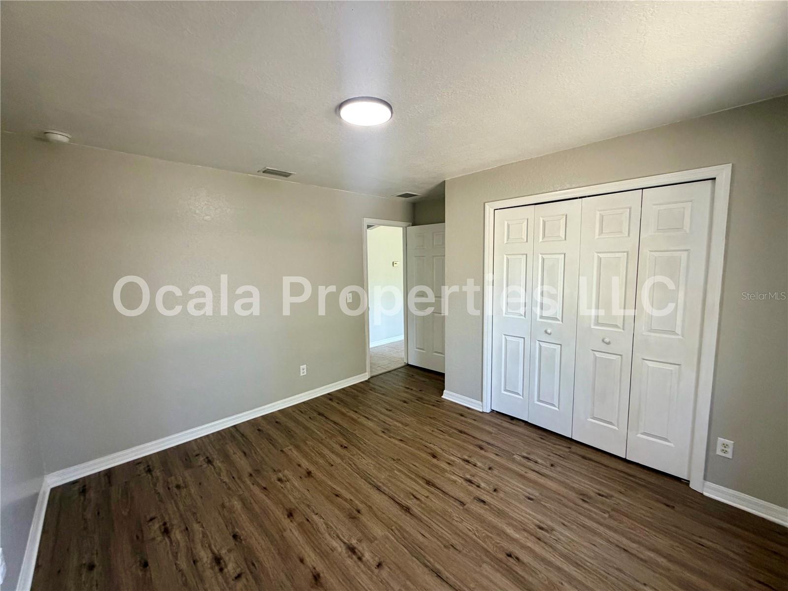 1 Olive Ln Property Photo 14