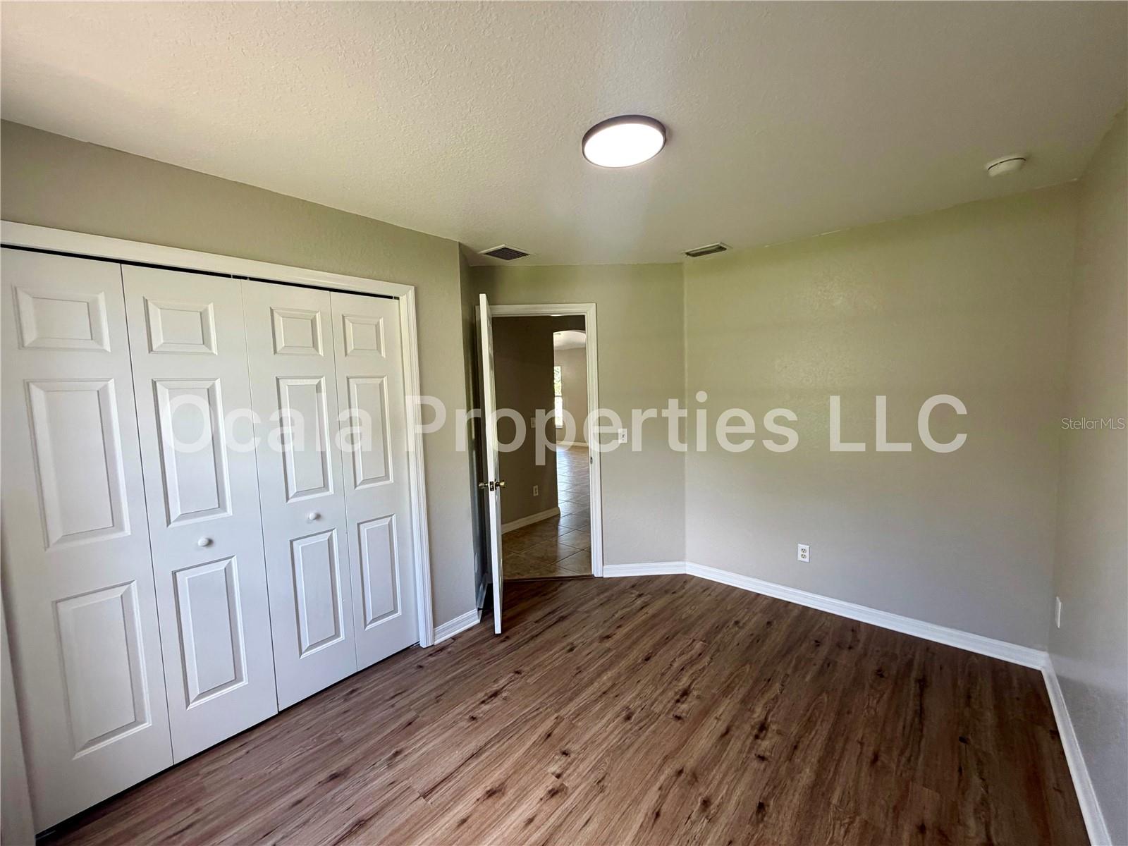 1 Olive Ln Property Photo 16