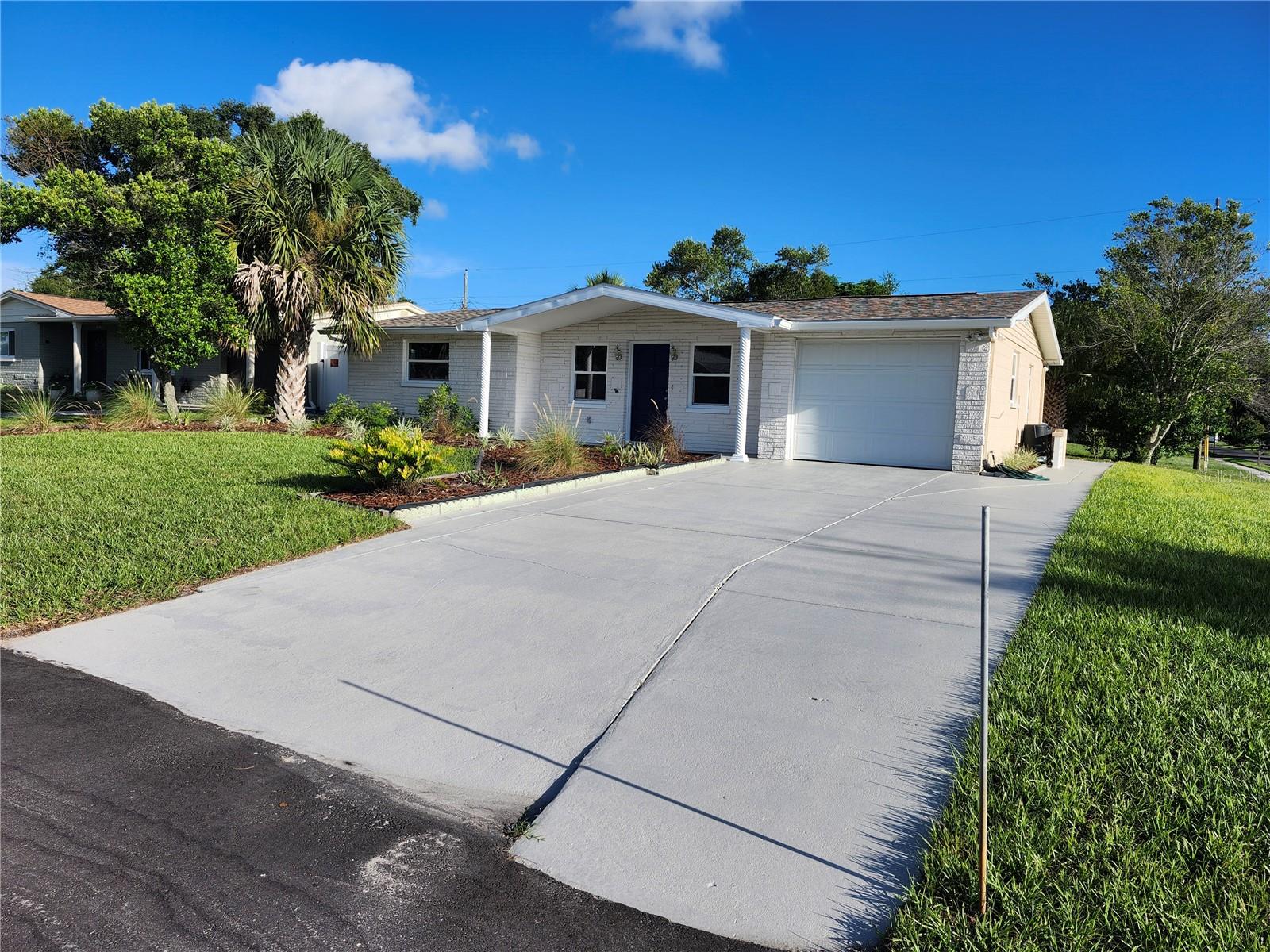 6144 SAPPHIRE DR Property Photo 1