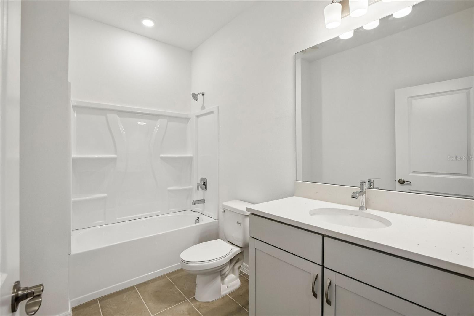 13740 Bertrand Ave Property Photo 21
