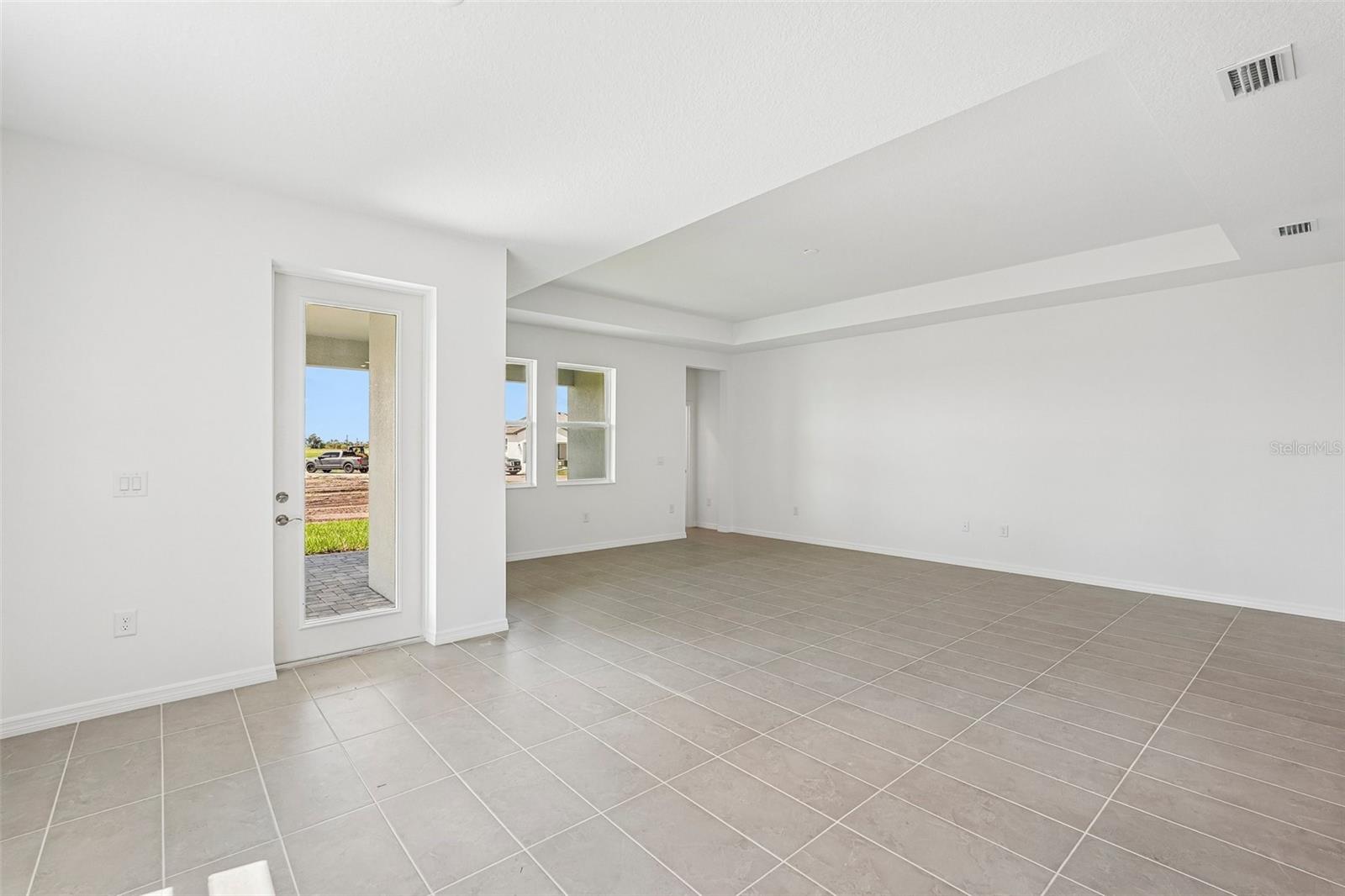 8705 Canard Cv Property Photo 6