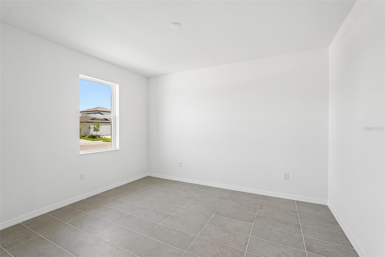 8705 Canard Cv Property Photo 9