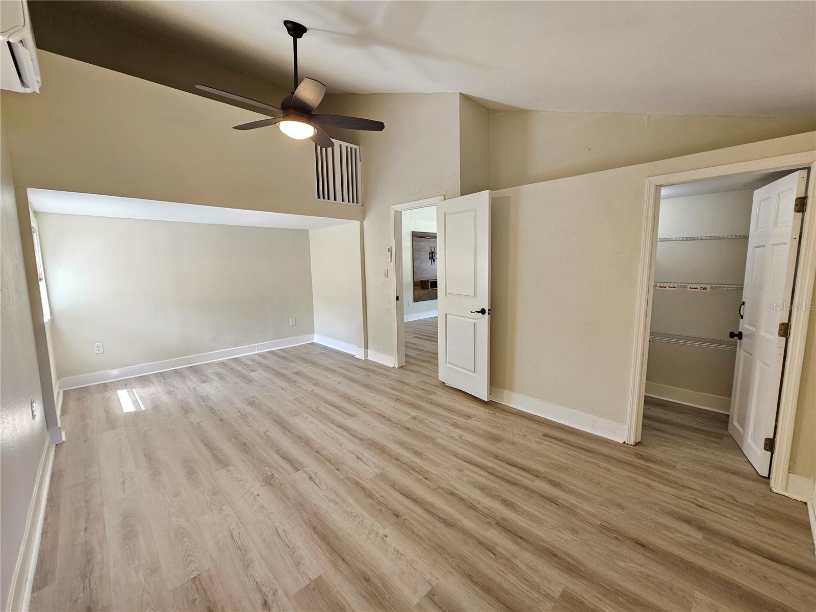 2436 Arapaho St Property Photo 20