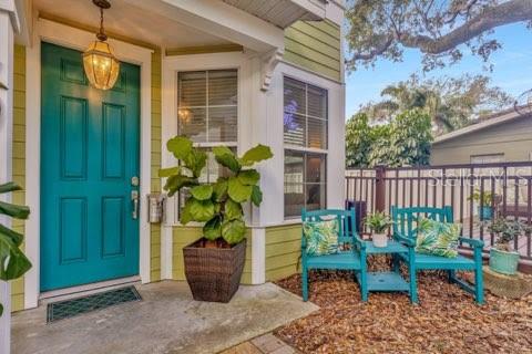 R4911872 Property Photo 1