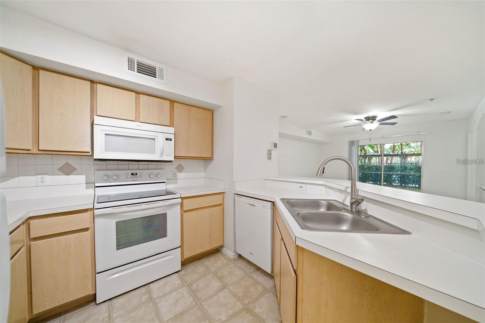 823 Camargo Way #104 Property Photo 2