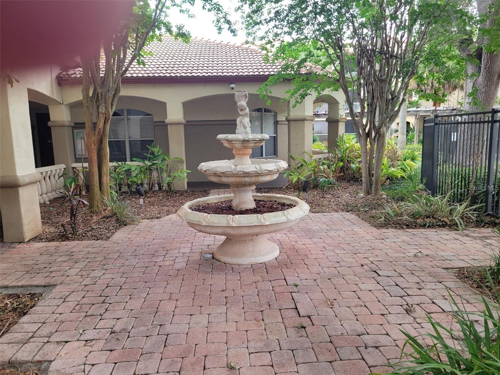 823 Camargo Way #104 Property Photo 26