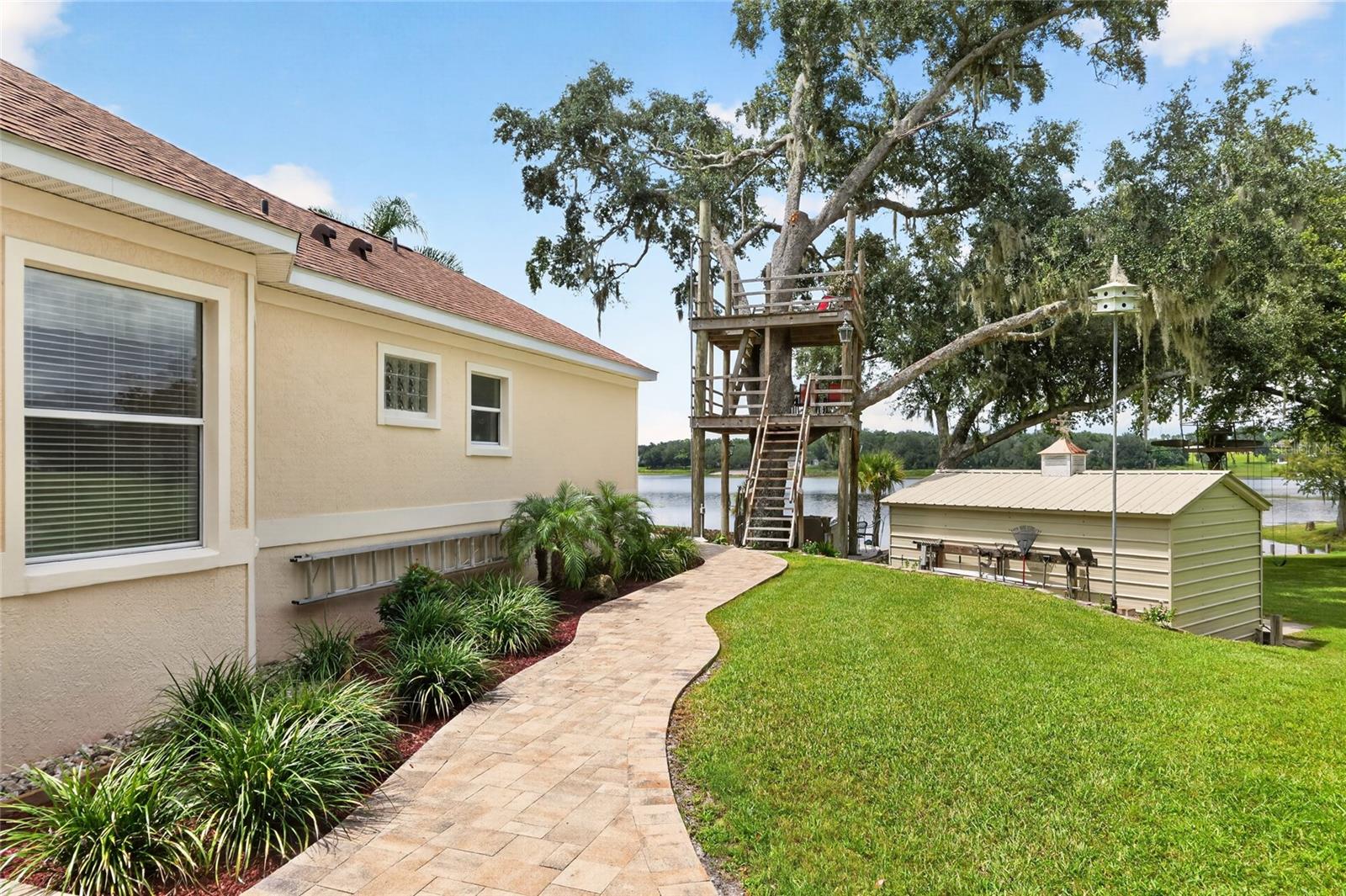 1833 Shore Line Dr Property Photo 47